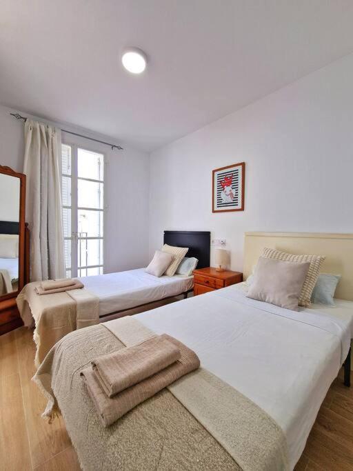 Encantador Duplex Para 6 A 1 Minuto De La Playa Benalmádena Exterior foto