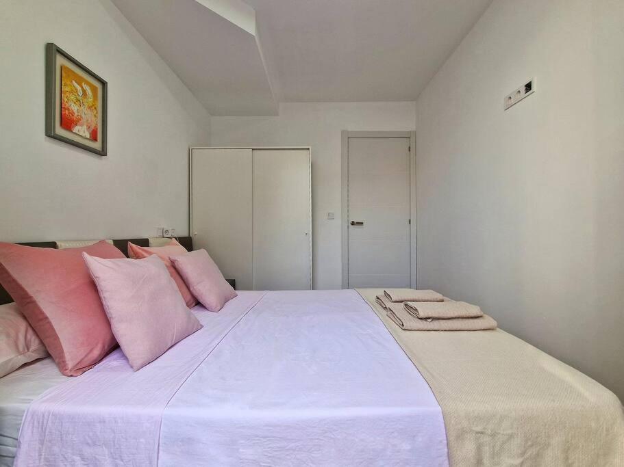 Encantador Duplex Para 6 A 1 Minuto De La Playa Benalmádena Exterior foto